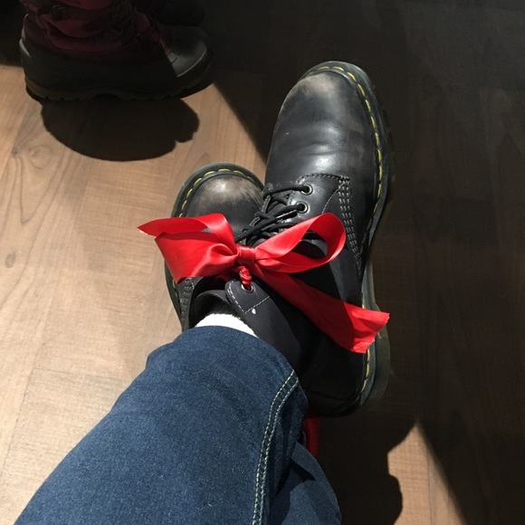 Meet your Posher, Janelle - Picture 6 of 6